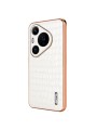 Предпазен гръб от еко кожа с крокодилски шарки за Huawei Pura 70 Pro+ - бял