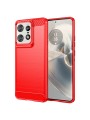 Мек удароустойчив гръб с текстура на карбонови влакна за Motorola Edge 50 Pro - червен