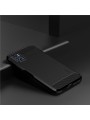 Мек предпазен гръб с текстура на карбонови влакна за Motorola Moto E22i - черен