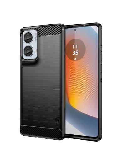 Мек предпазен гръб с текстура на карбонови влакна за Motorola Moto G85 - черен