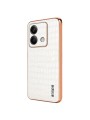 Предпазен гръб от еко кожа с крокодилски шарки за Xiaomi Redmi Note 13 - бял